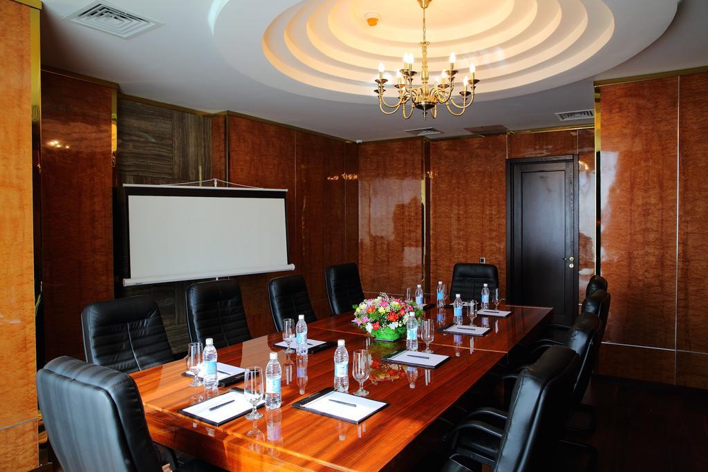 Damas International Hotel Bishkek Luaran gambar