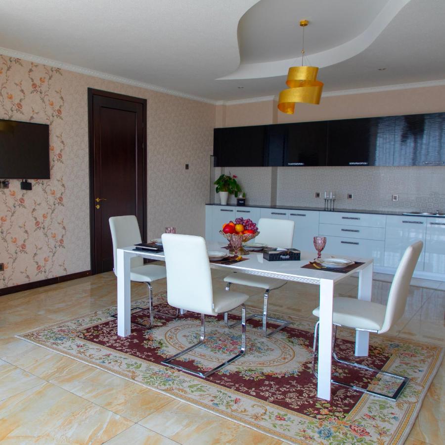 Damas International Hotel Bishkek Luaran gambar